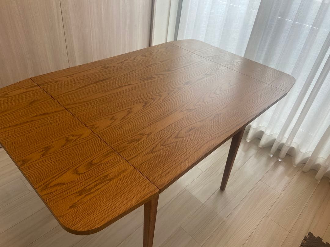 Unico バタフライテーブル