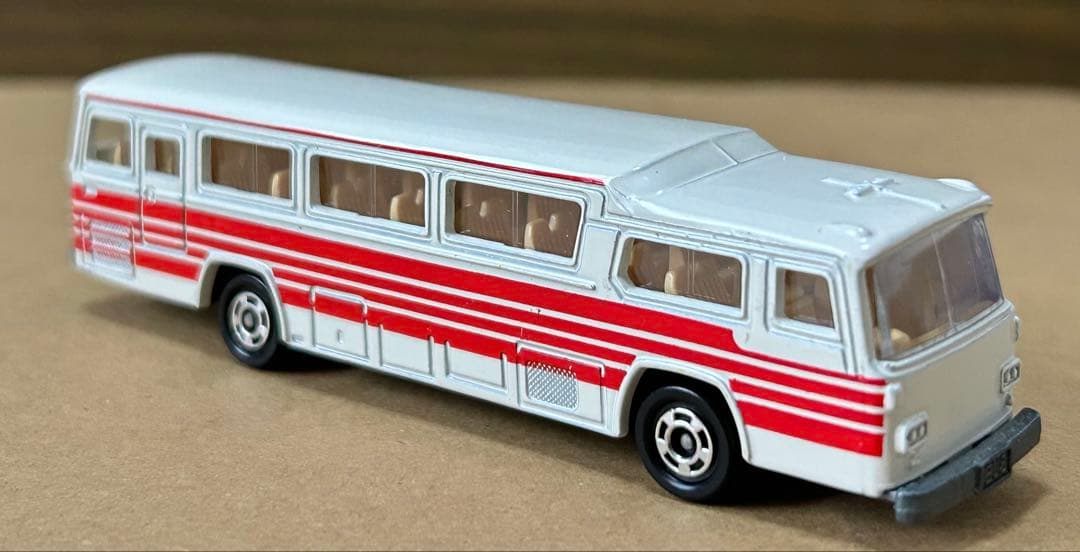 ロングトミカ L4 富士重工 セミデッカー型バス