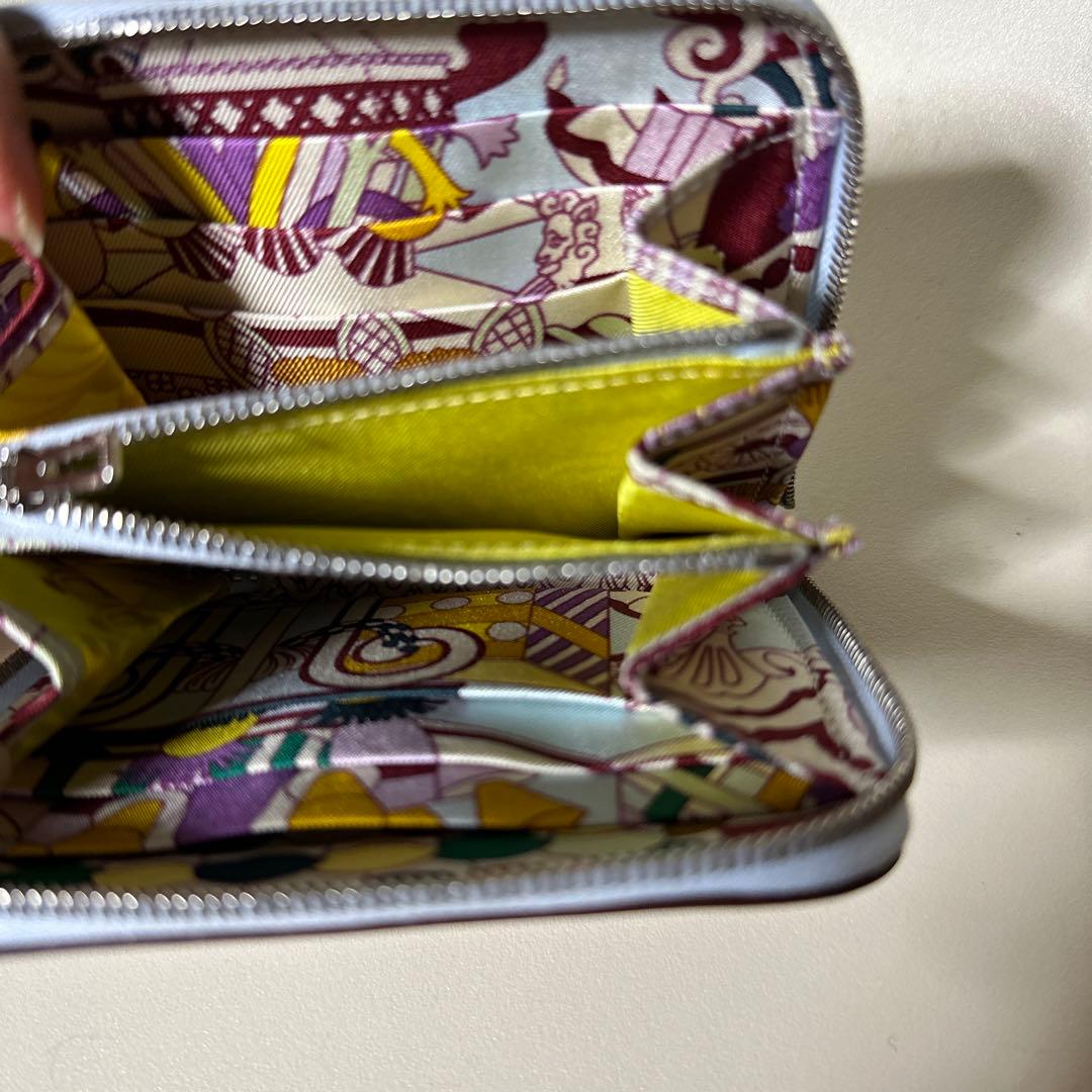 入手困難　エルメス　ミニ財布　アザップコンパクト　シルクインホールオーバー