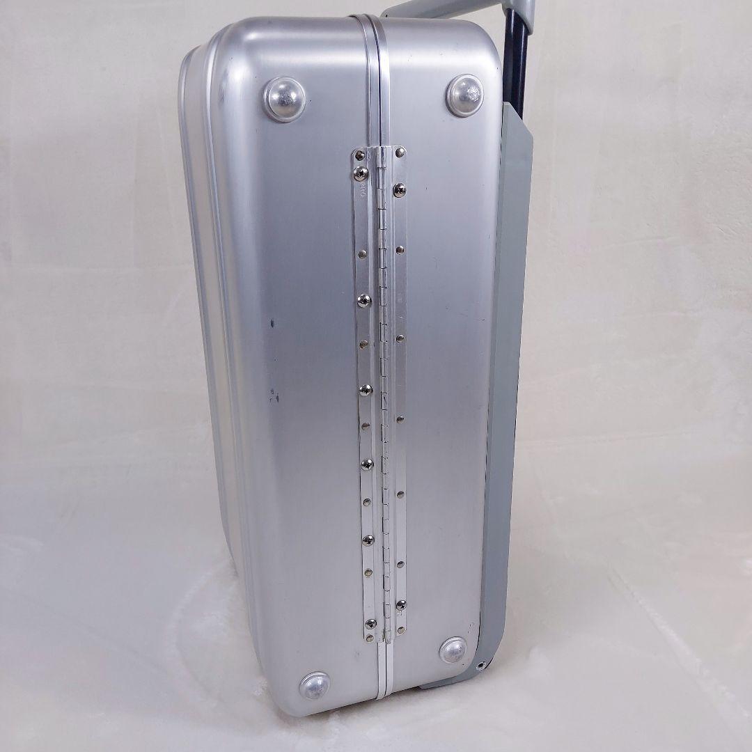 ゼロハリバートン　シルバー　アルミ　スーツケース　キャリーバッグ　2輪