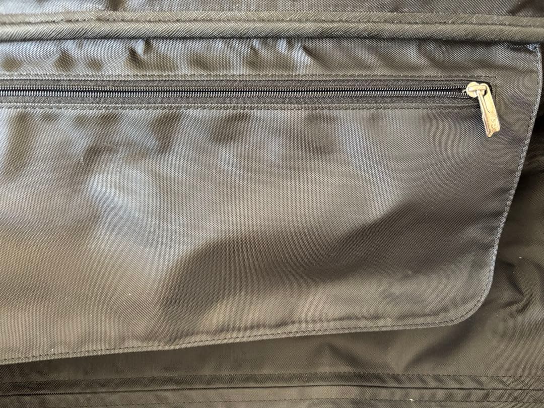 Louis Vuitton ルイヴィトン　タイガ キャリーバッグ　ブラック