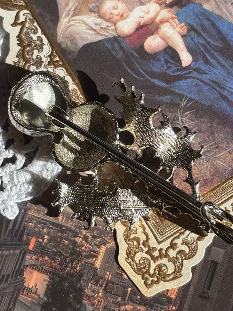 Miracle つめ草植物モチーフブローチ大きめ9.5センチ