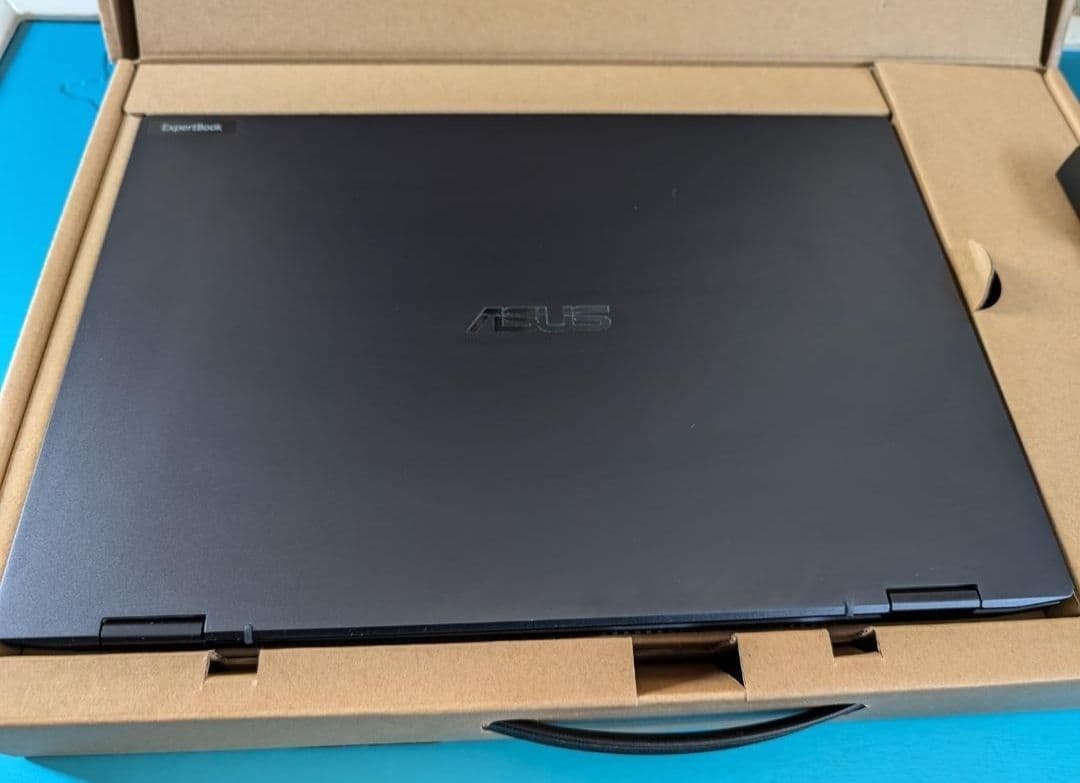 ASUS 11Gen i7 13.3 ExpertBook 32Gメモ