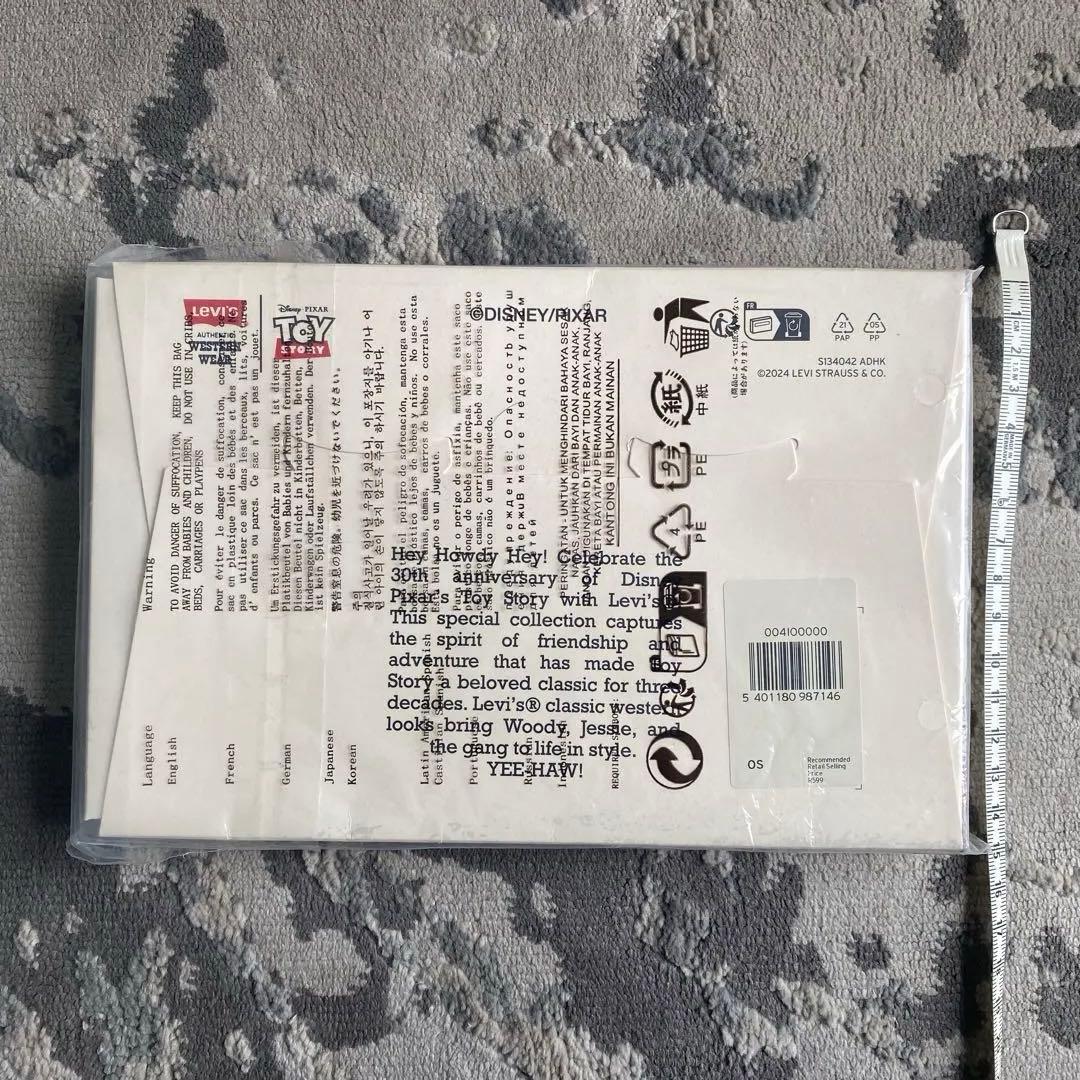 新品未使用　トイストーリー ✖︎ リーバイス バンダナ 3枚入り
