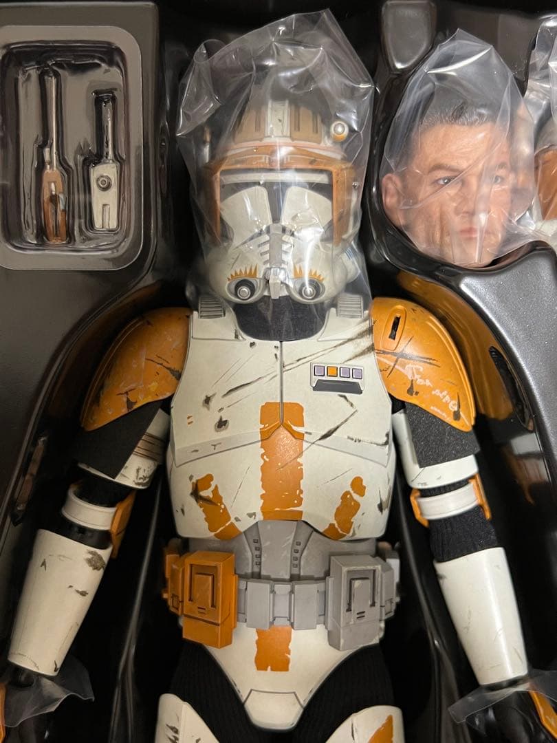 ホットトイズ スター・ウォーズ コマンダー・コーディ　フェイズ1ヘルメット付き