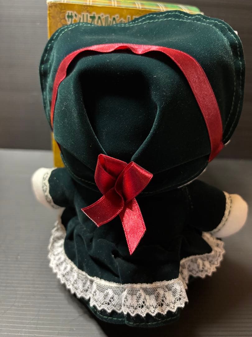 サンリオ　ベルベット風　ドレスドール　キティ ミミィ 2個セット