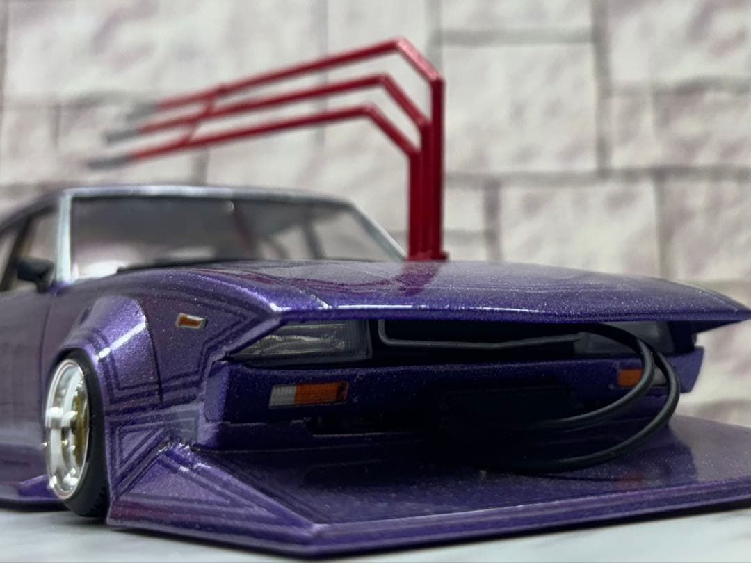 アオシマ　ケンメリ4ドア　完成品　1/24 メタリックブルー