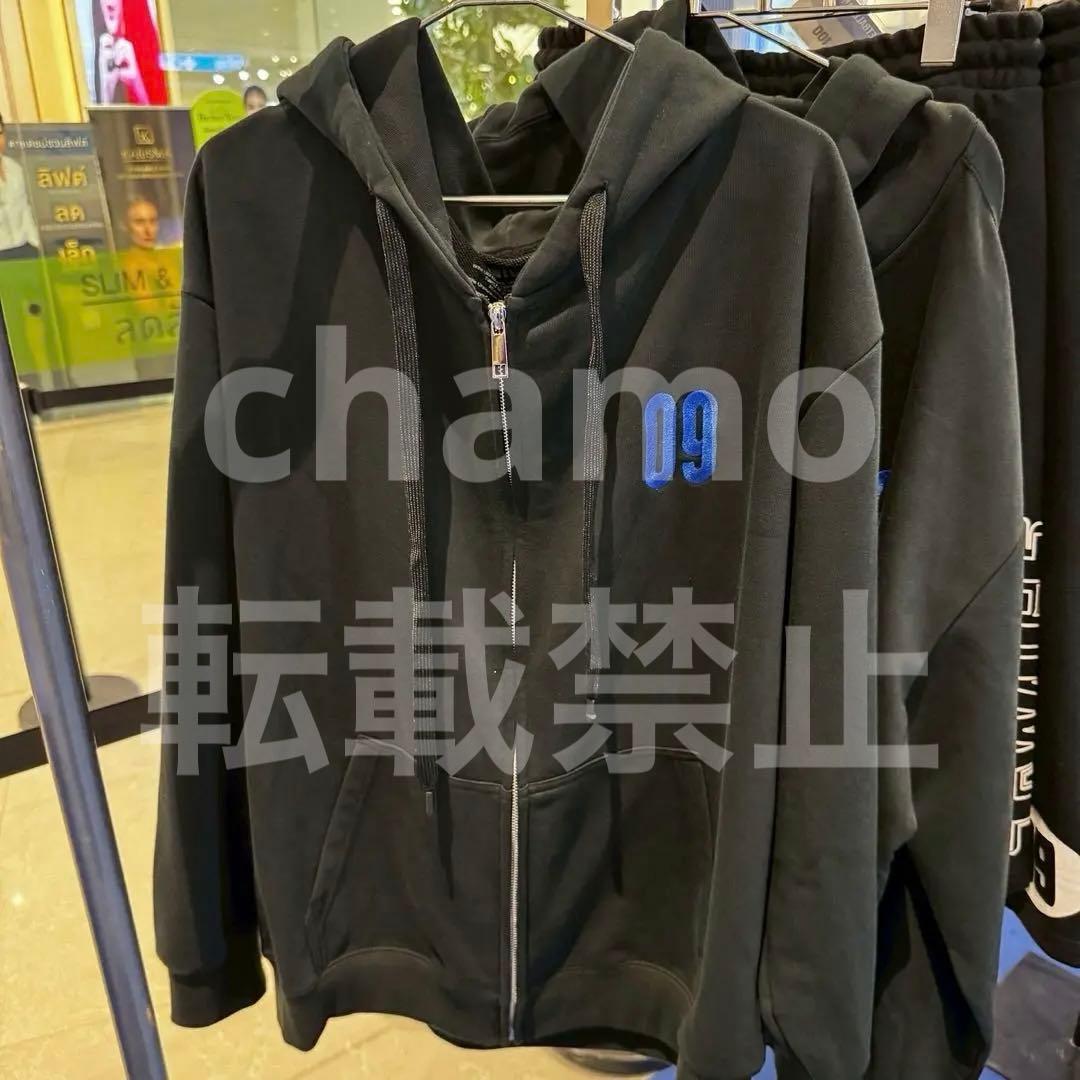 TWICE THIS IS FOR WORLD TOUR ジップ パーカー L