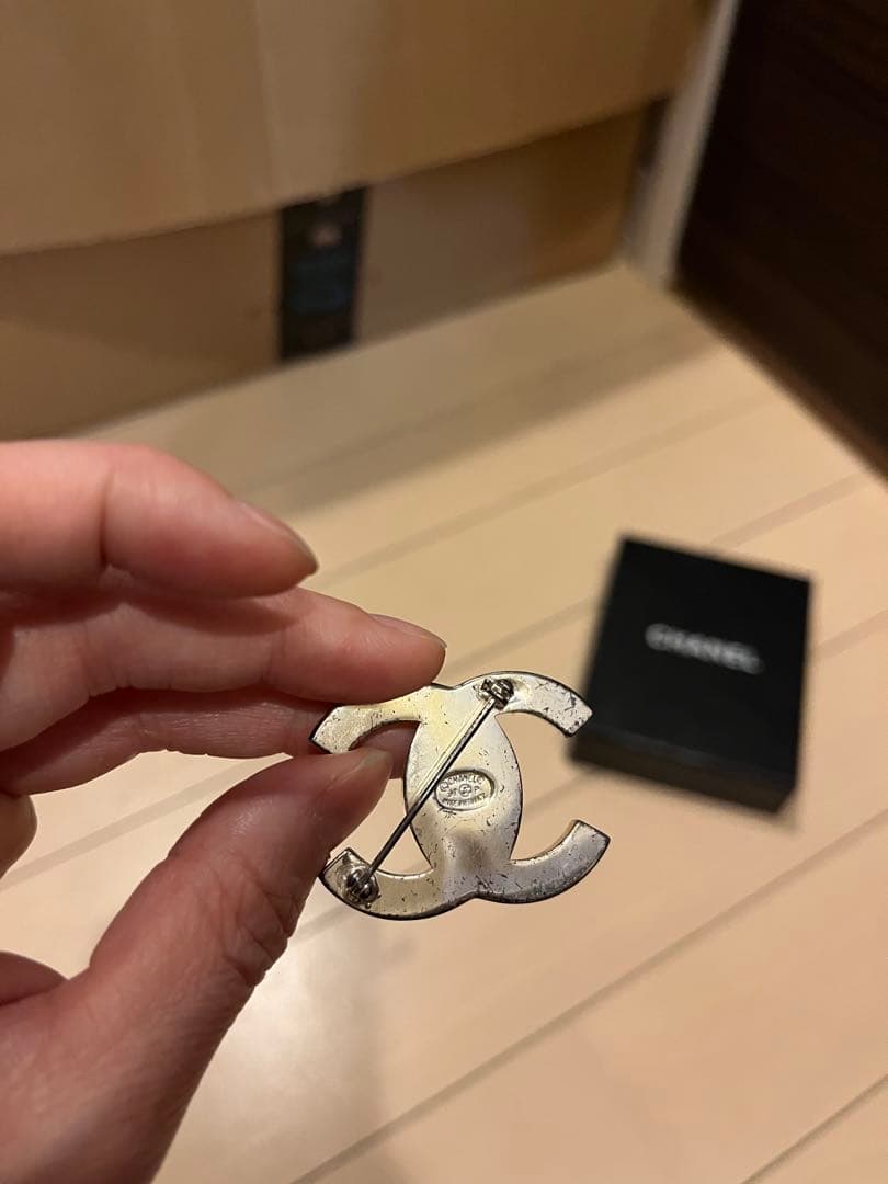 正規品　CHANEL ターンロック　ヴィンテージ　ブローチ シルバー