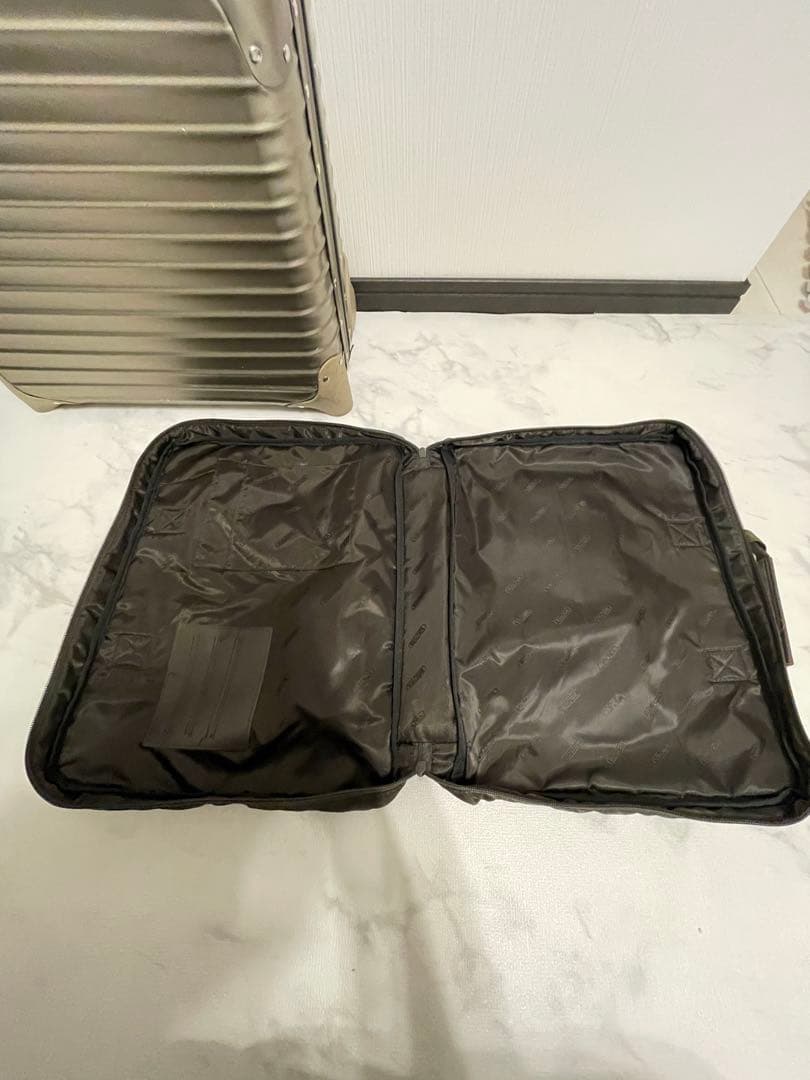 RIMOWA トパーズ　2輪　シャンパン　廃盤