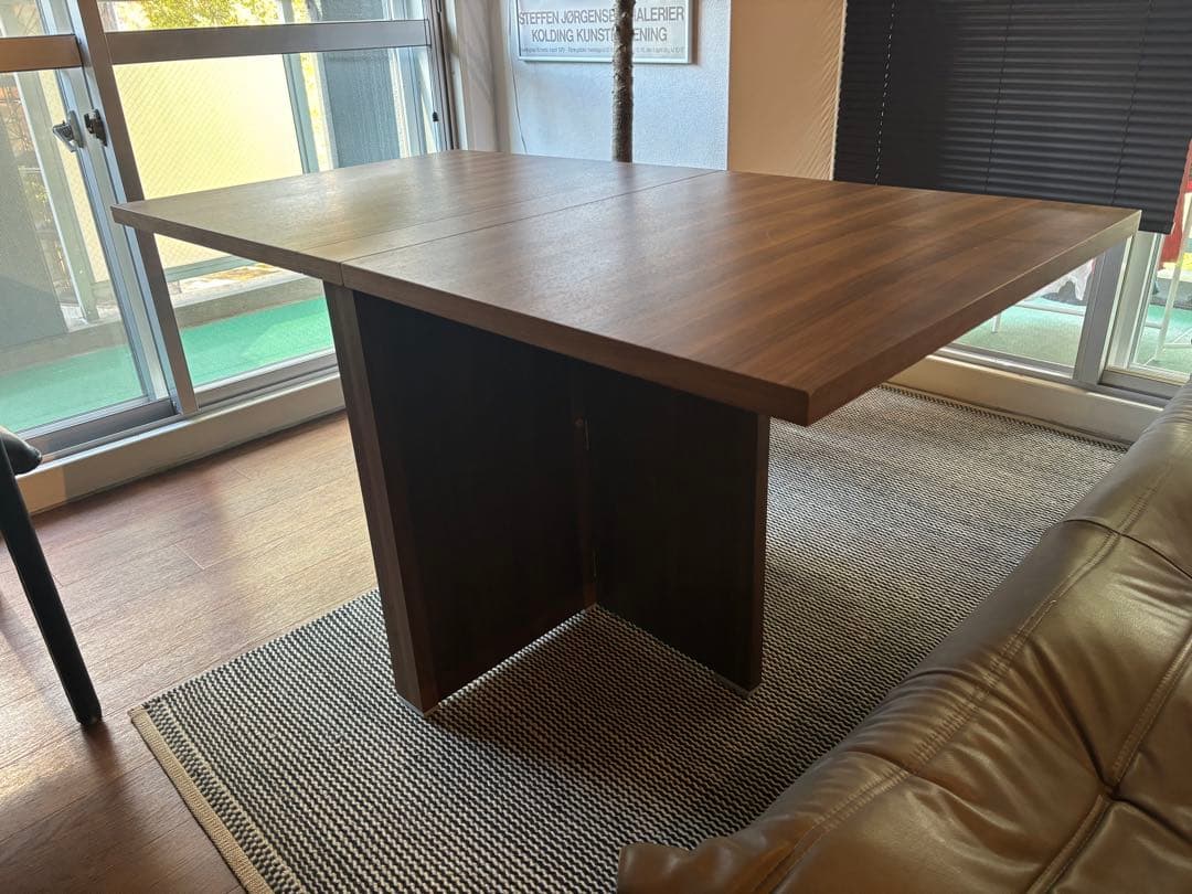 ダイニングテーブル　moda en casa