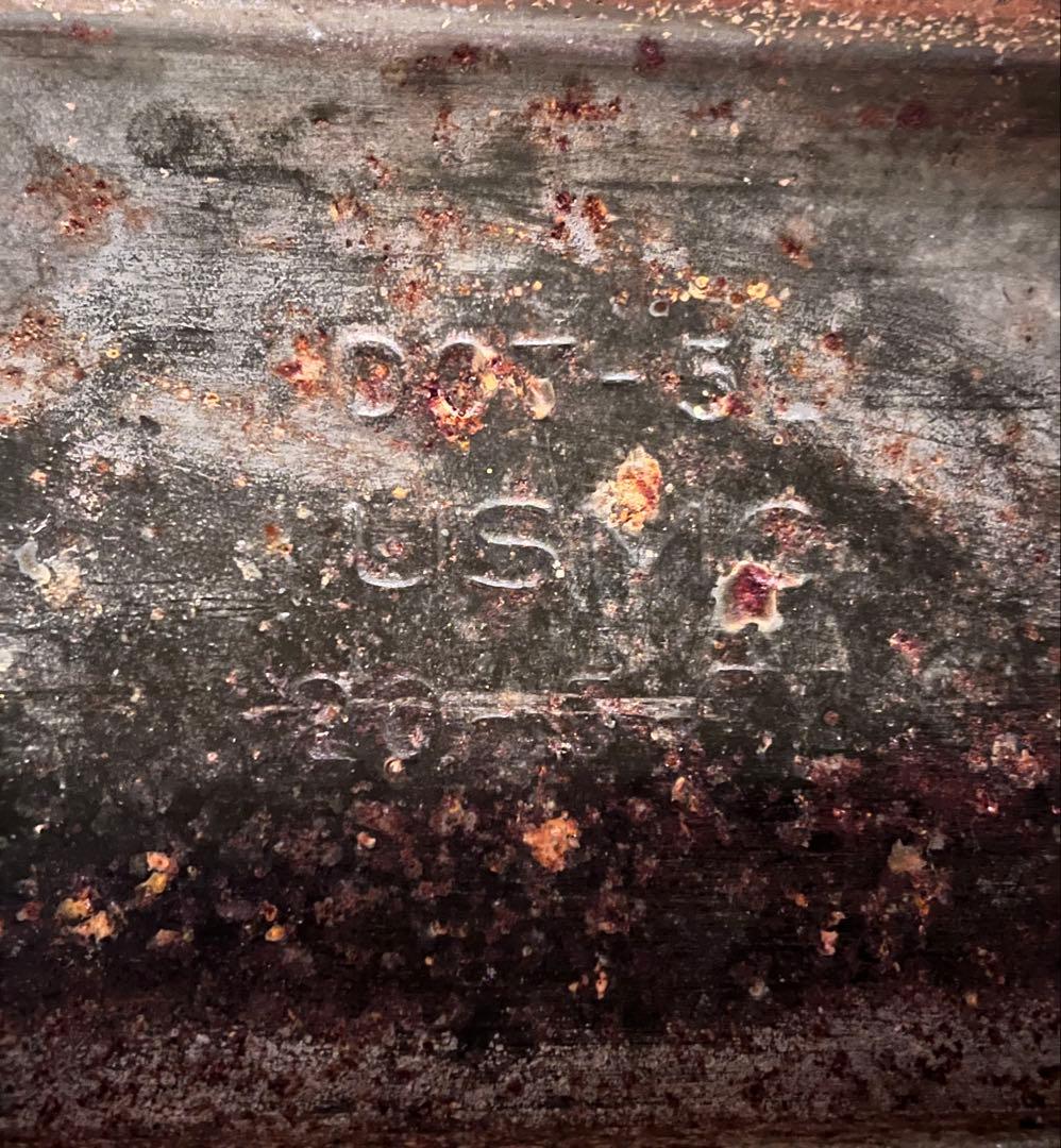 【希少ノズル付き】US軍放出品 1952年製 錆びたヴィンテージ ジェリカン