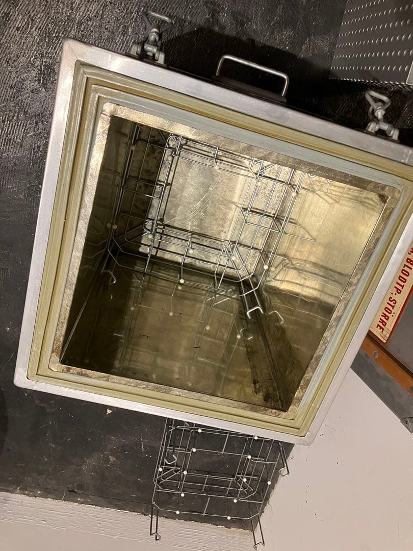 GLAS 医療用冷蔵庫 大型 アルミ製