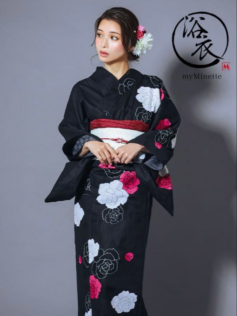 tika 浴衣セット レトロ ブラック片身変わりローズ