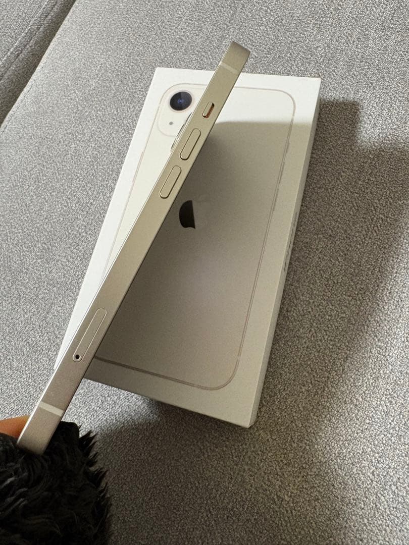 iPhone13 256GB スターライト SIMフリー バッテリー交換済み