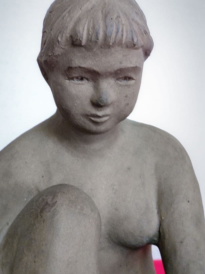 少女像置物/陶器