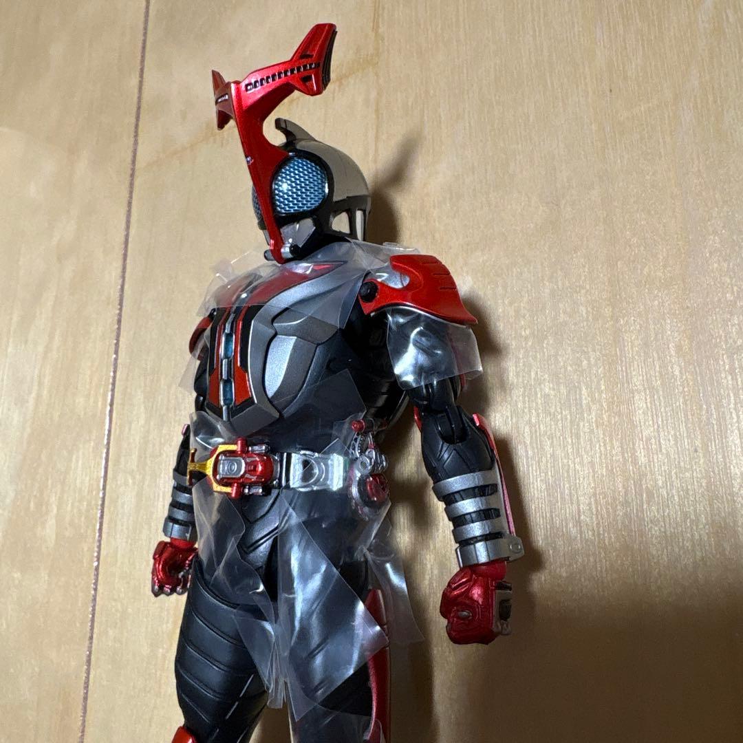 shf 真骨彫　仮面ライダーカブト　ハイパーフォーム