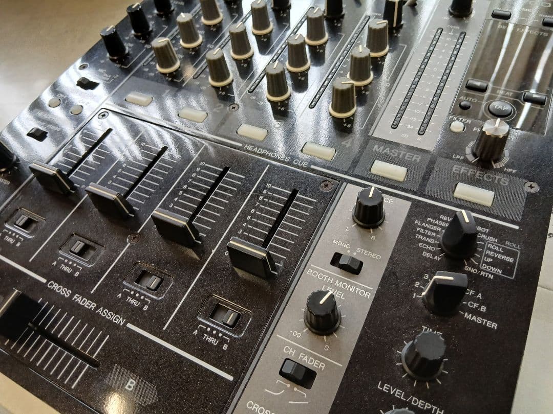 Pioneer DJM-700-K DJミキサー元箱あり