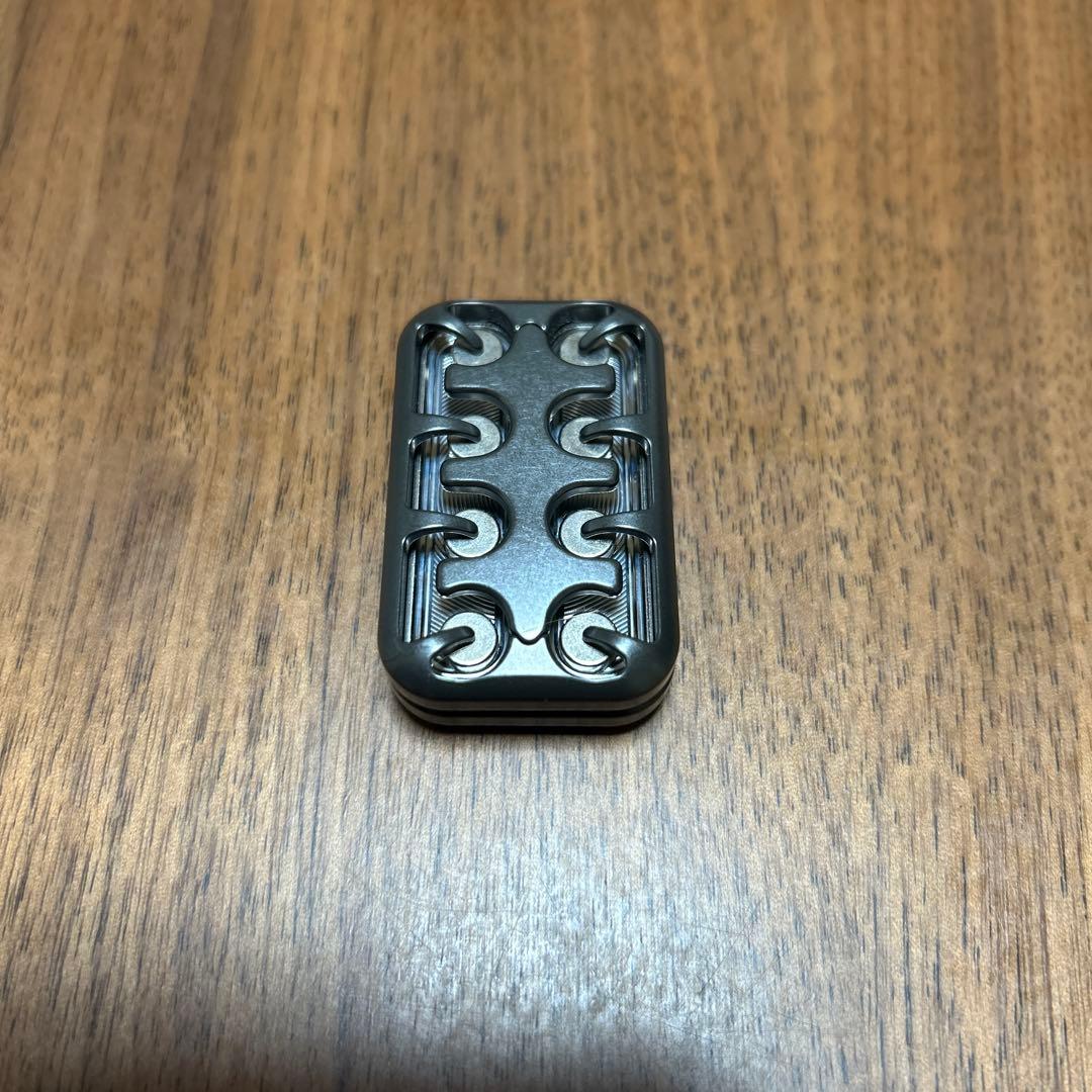 MAGNUS NoRing Zirc/Zirc/SS フィジェットトイ