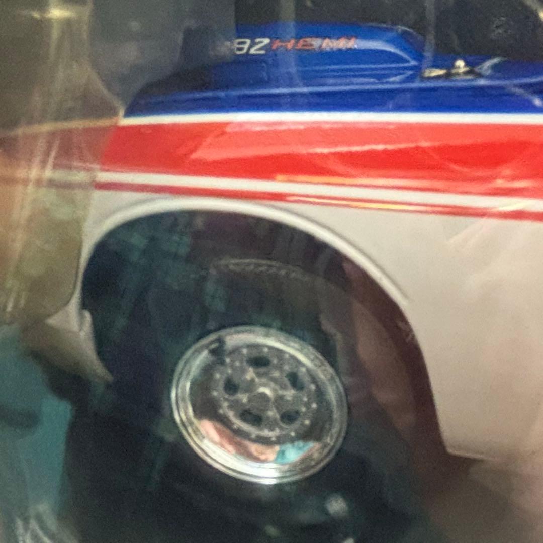 ハイウェイ61 2010 ダッヂ チャレンジャー 392 HEMI 1/18