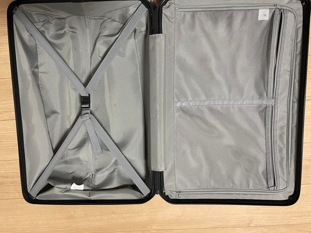 無印スーツケース 中サイズ