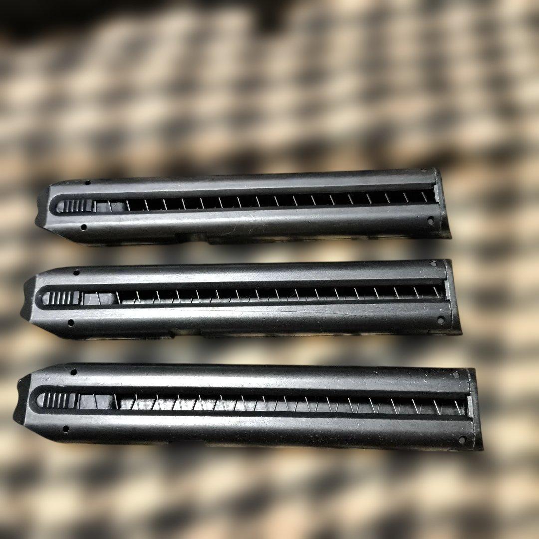 東京マルイ製　電動ハンドガン　グロック18C　予備マガジンセット