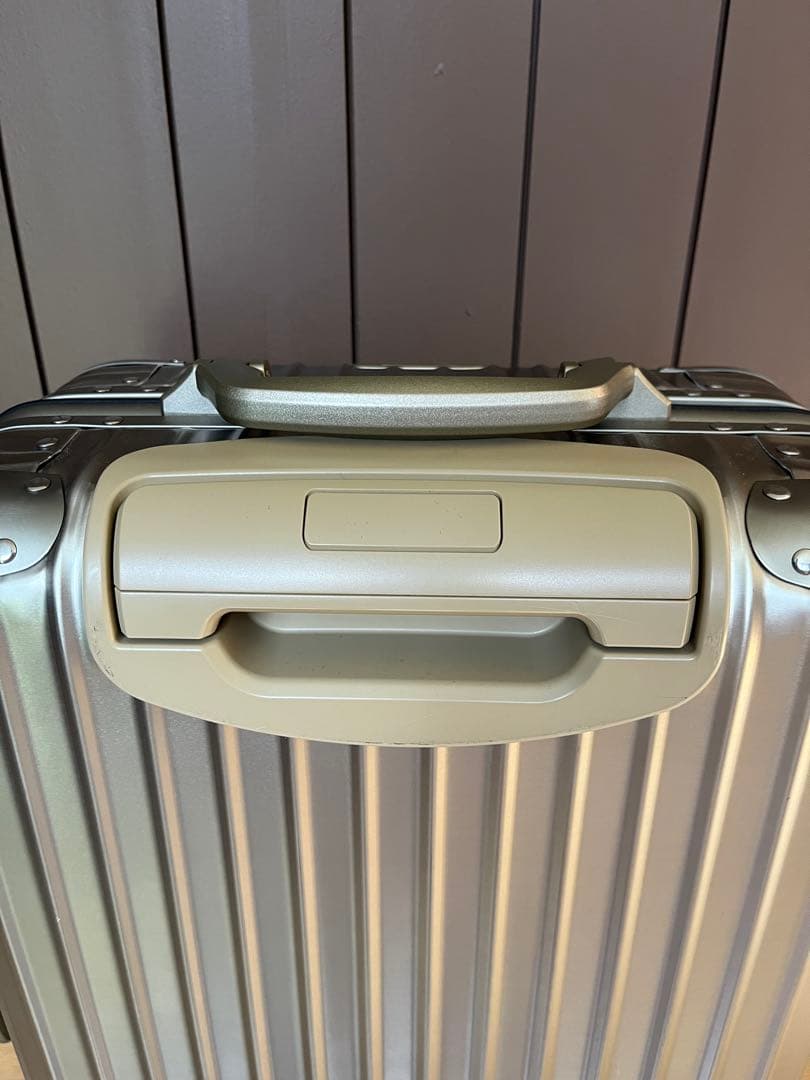 【極美品】 トパーズ チタニウム 4輪 リモワ スーツケース