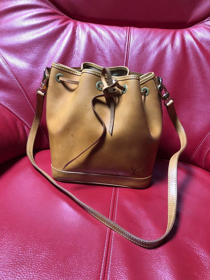 ヌメ革　ヴィトンバック