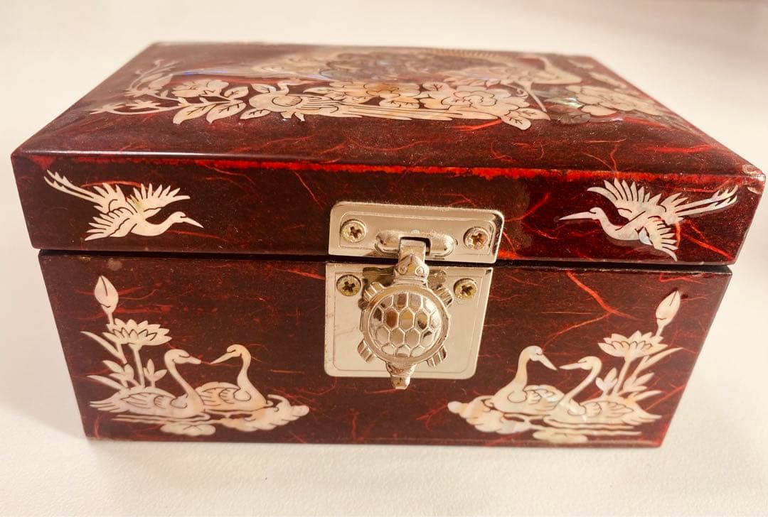 まだ韓国のものを一つも持ってないんですか　韓国伝統　ジュエリーボックス　宝石箱