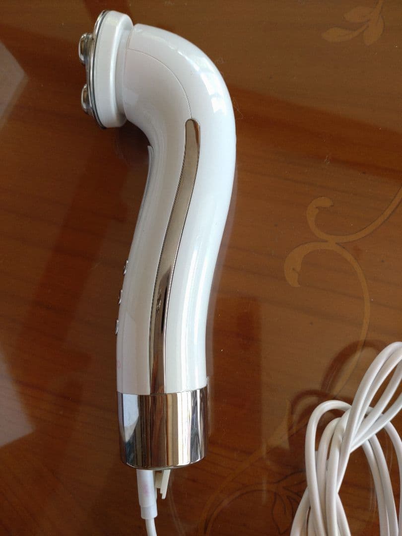 LEDフォト　Face Pro (フェイスプロ) 美顔器