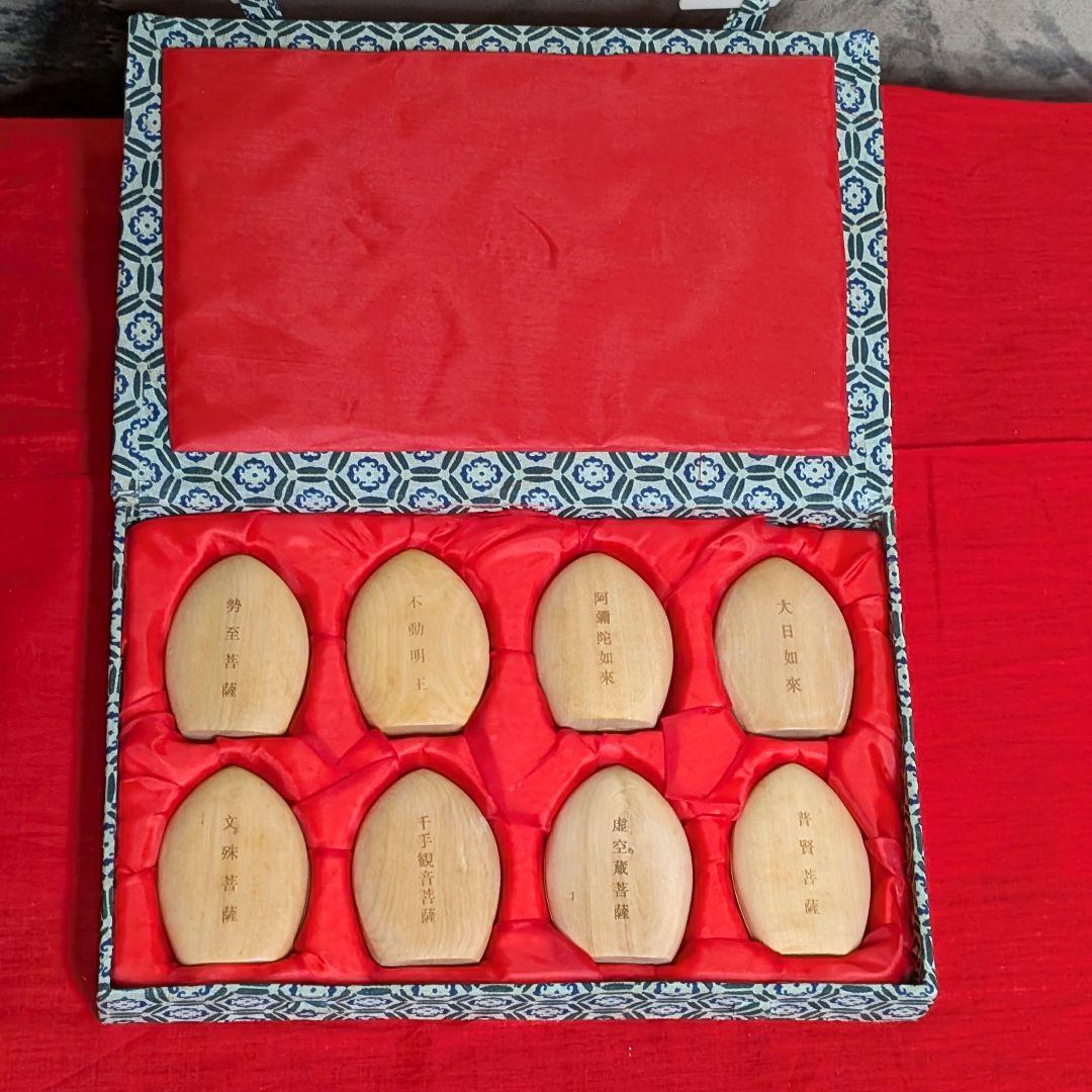 木彫り　菩薩　如来　明王　工芸品　 オブジェ　骨董品　アンティーク　レトロ