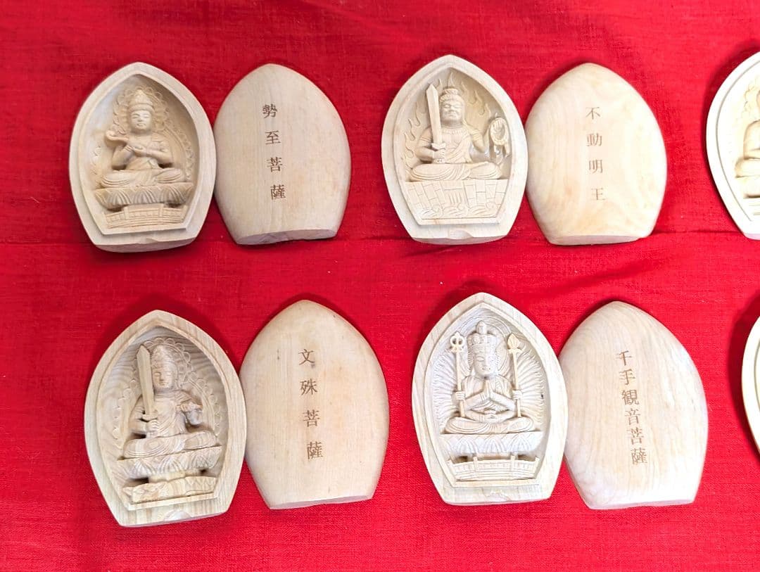 木彫り　菩薩　如来　明王　工芸品　 オブジェ　骨董品　アンティーク　レトロ