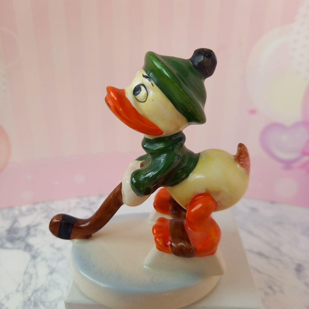 ディズニー　ドナルドダック　セラミック製フィギュア