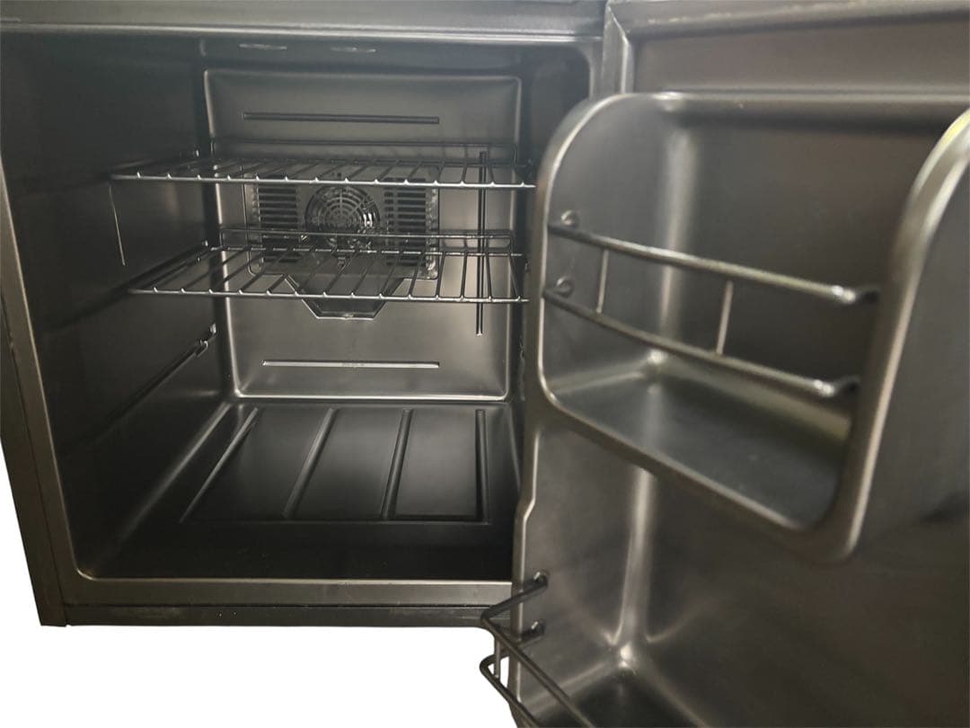 【最終値下げ】SIS BCWH-69 2ドアワインセラー