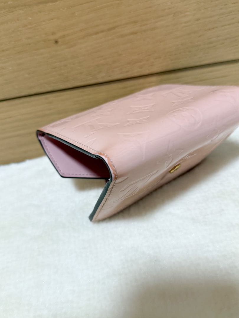 ルイヴィトン 財布ピンク VUITTON
