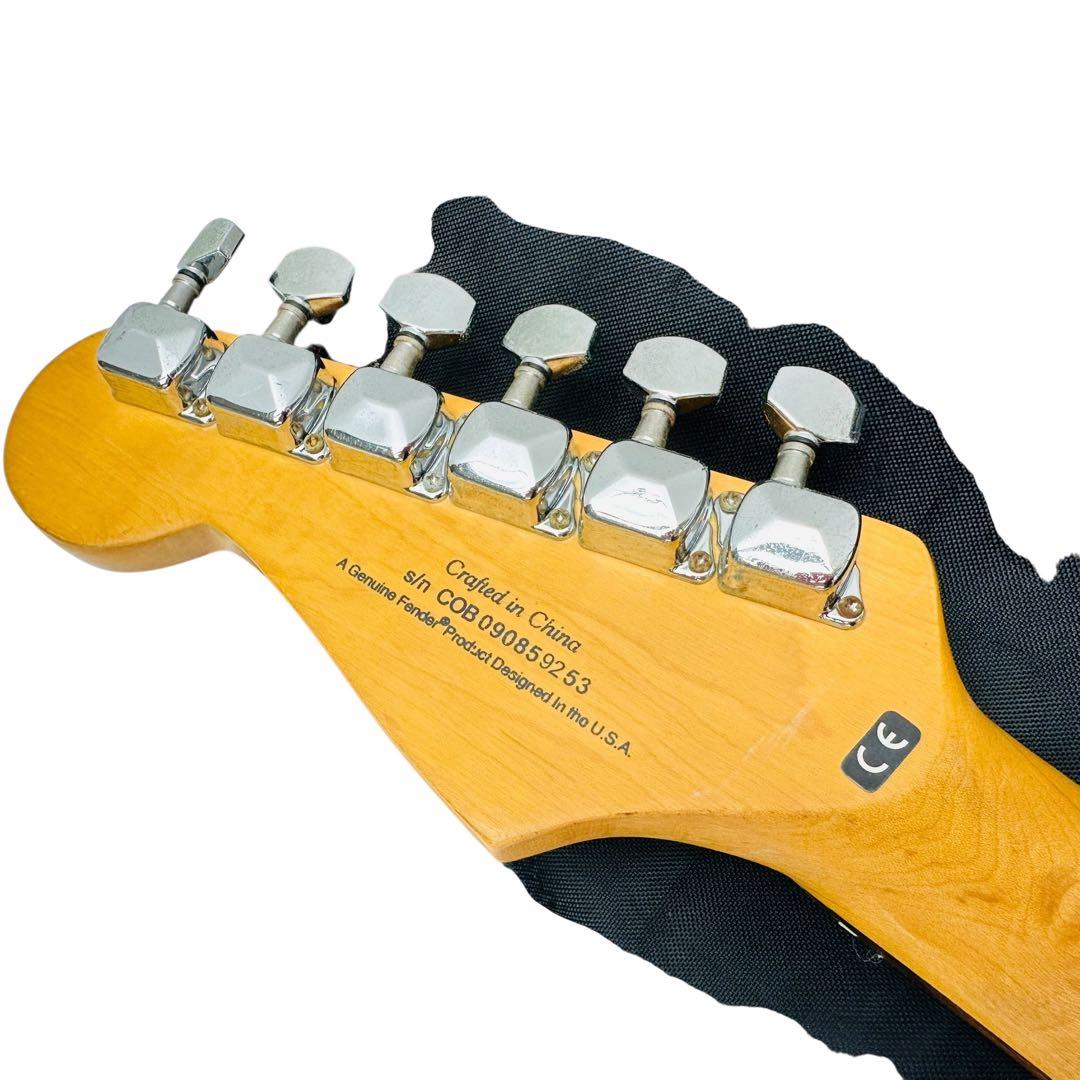 SQUIRE ピンク色　エレキギターギター　fenderコラボ！