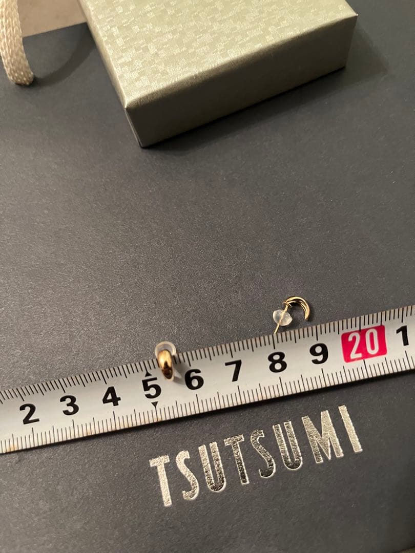 未使用　SUTSUMI ツツミ　K10イエローゴールドハーフフープピアス