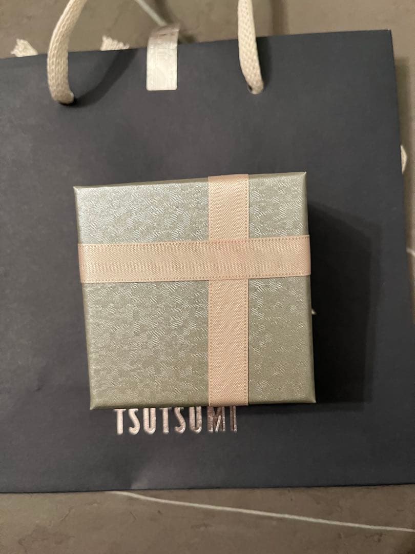 未使用　SUTSUMI ツツミ　K10イエローゴールドハーフフープピアス