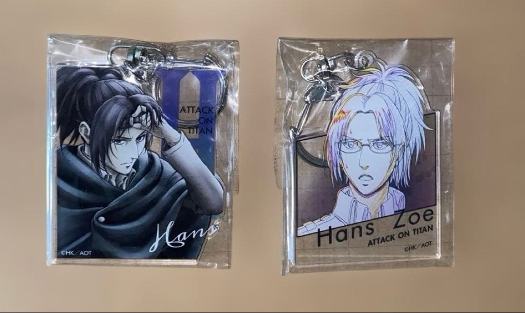 進撃の巨人　アクリルキーホルダー　ハンジ　WITSTUDIO 線画