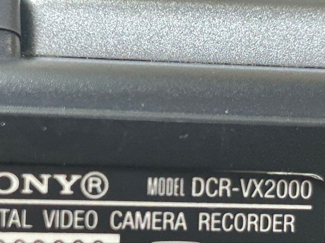 SONY ビデオカメラ レコーダーDCR-VX2000 稼働品