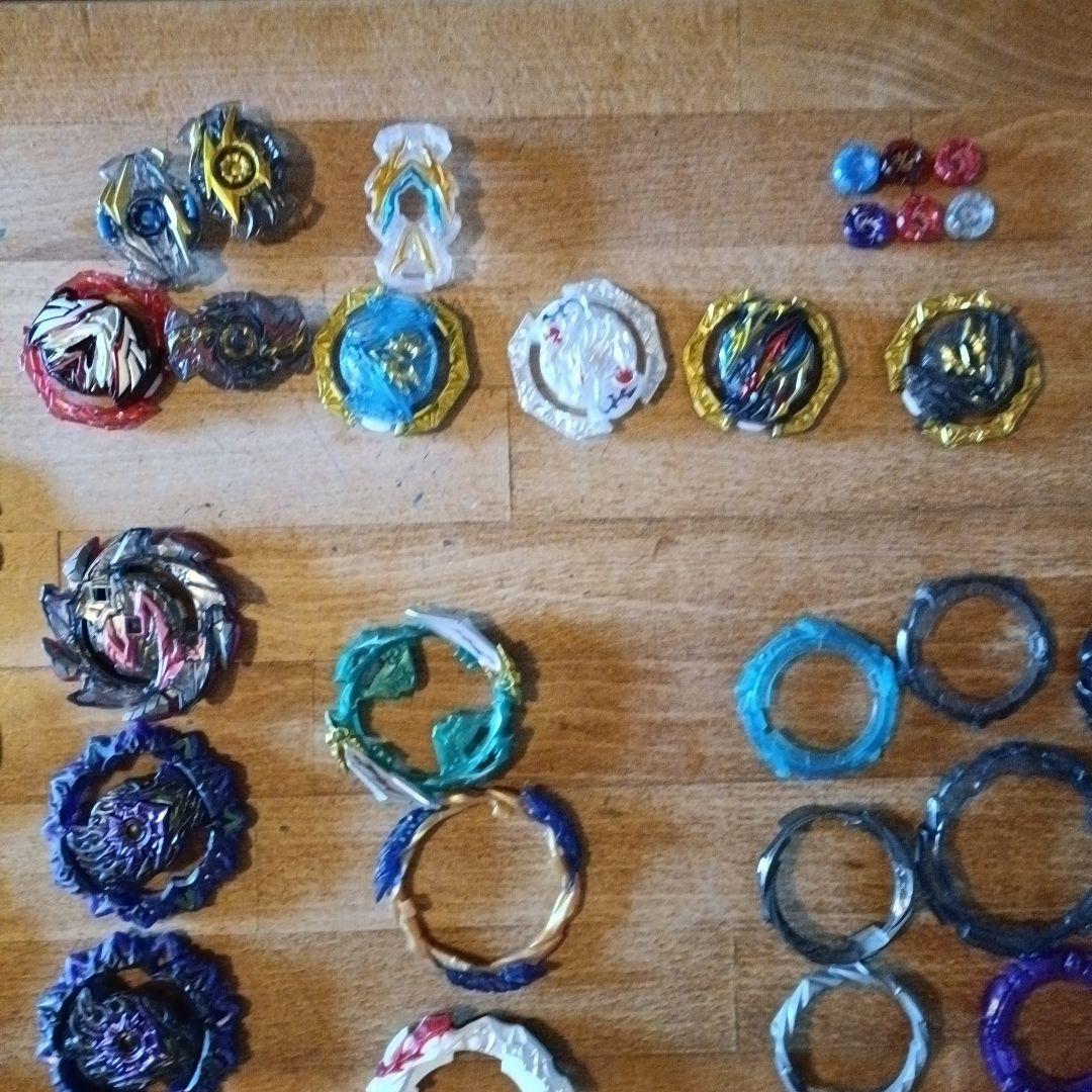 みな様。ベイブレードバースト卒業セット