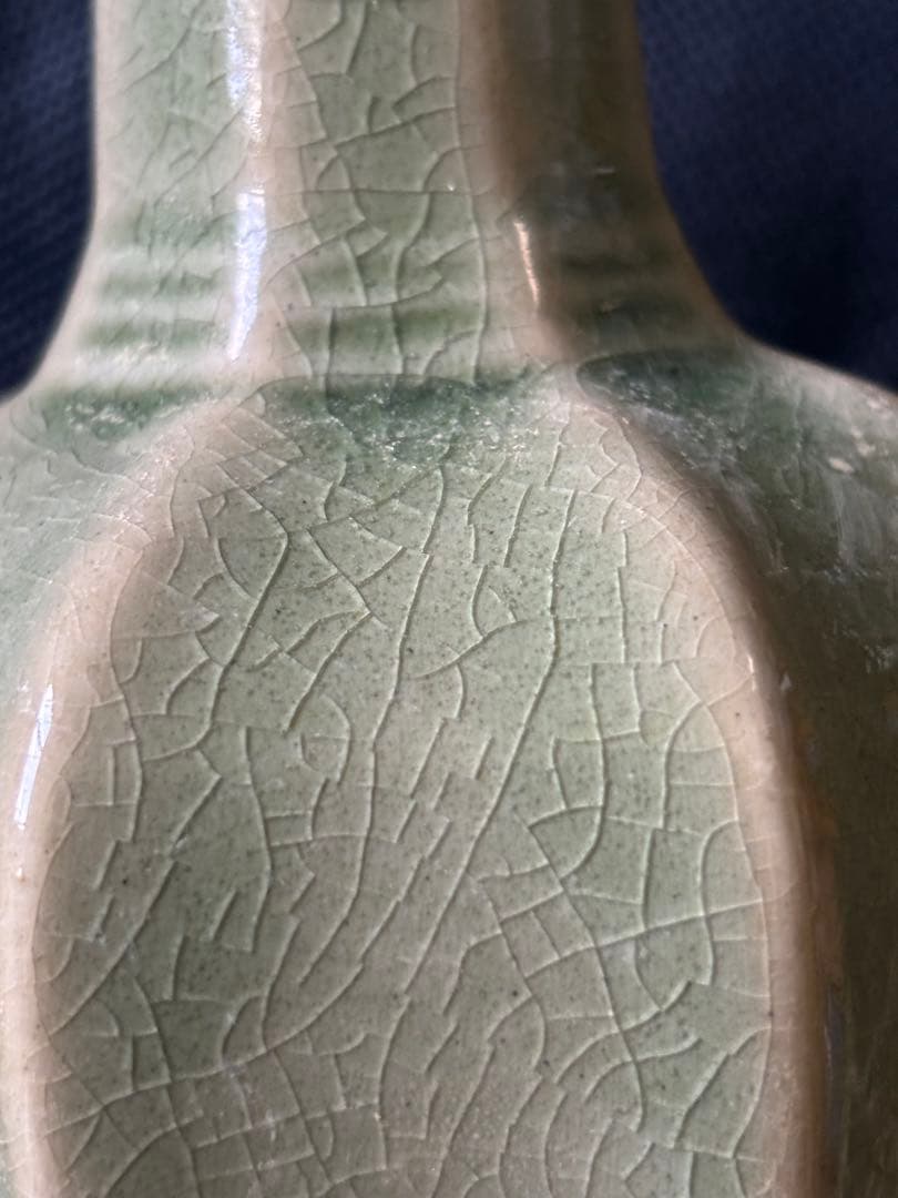 中国古美術品　青磁　八稜瓶　花瓶　龍泉窯　21cm