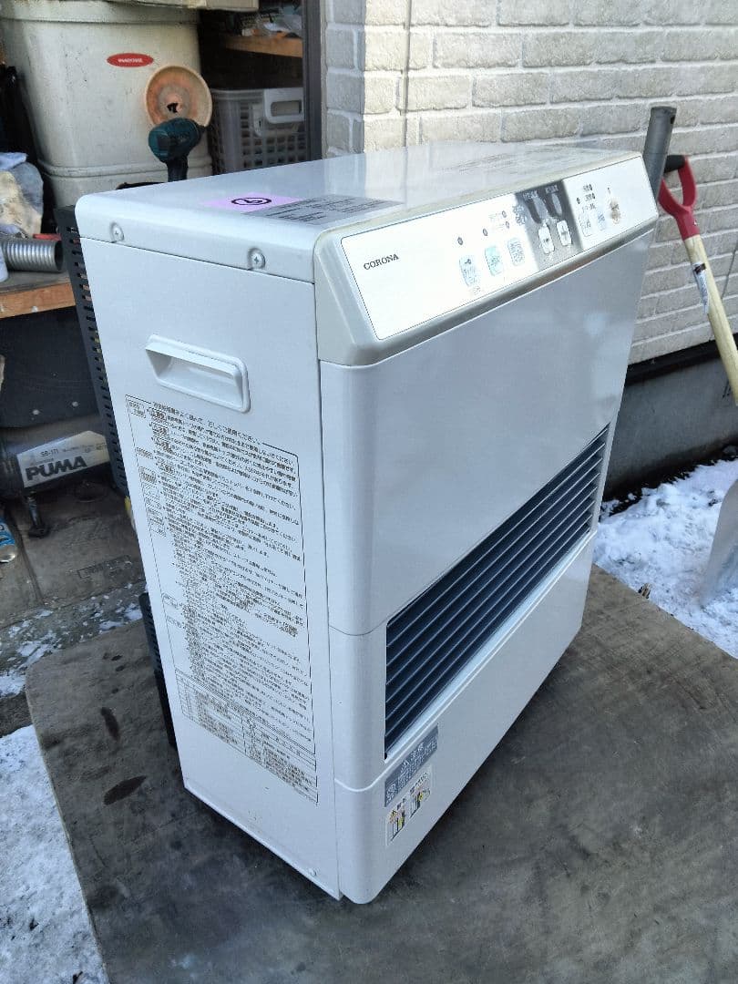 札幌発コロナFF温風石油ストーブ！品番「FF‐4212GS」2012年式中古品⑥