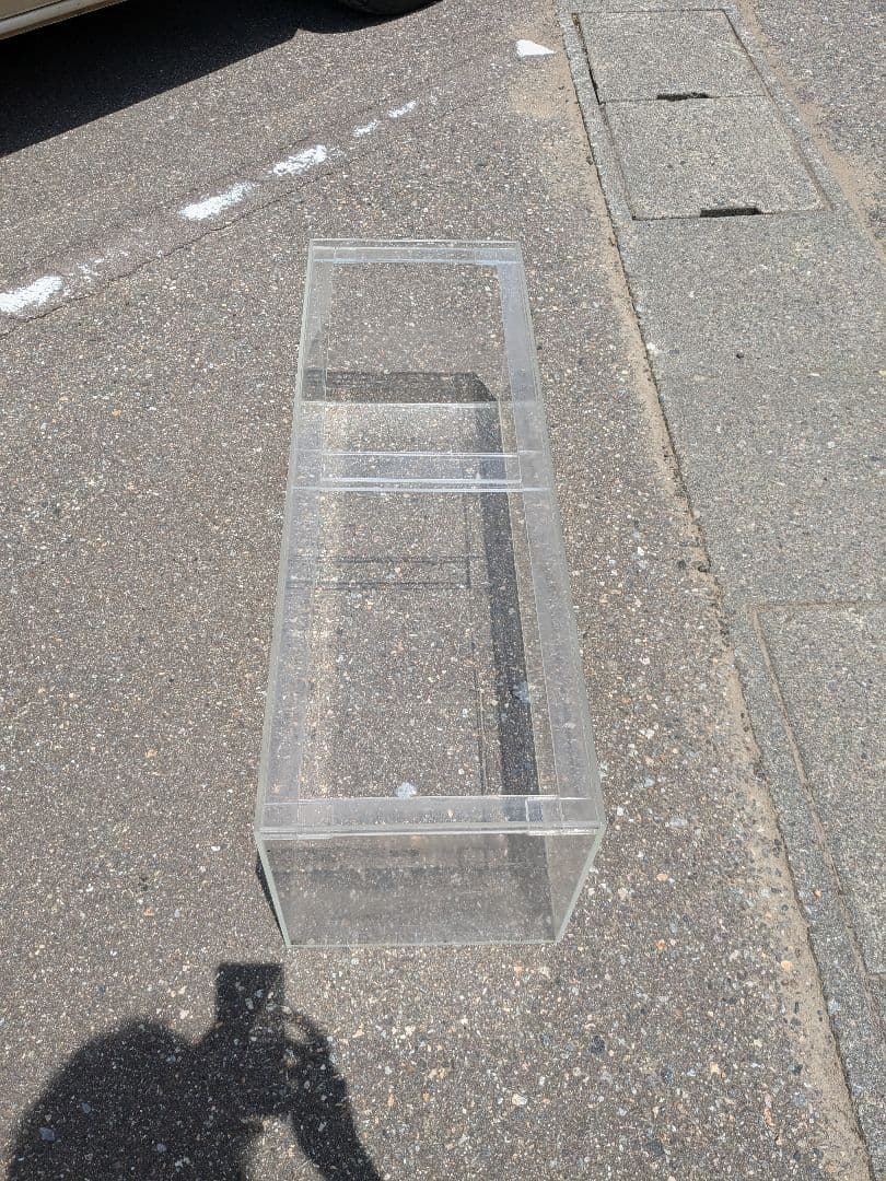 アクリル水槽 約90cm x 30cm x 30cm※若干のサイズ差があります