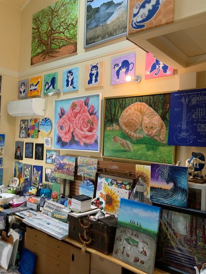 各種公募展入選作家による現代アートリアリズム作品　『ミツバチ』