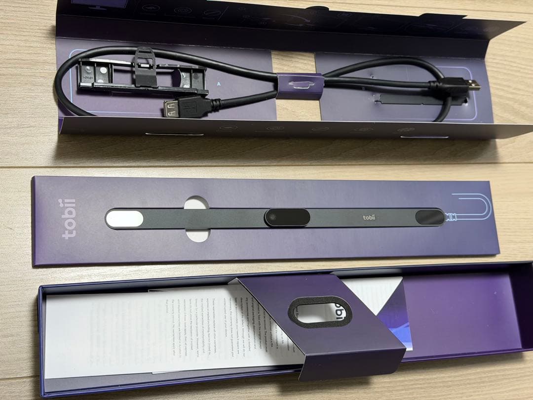 PC用ゲームコントローラー・コンバーター Tobii Eye Tracker 5