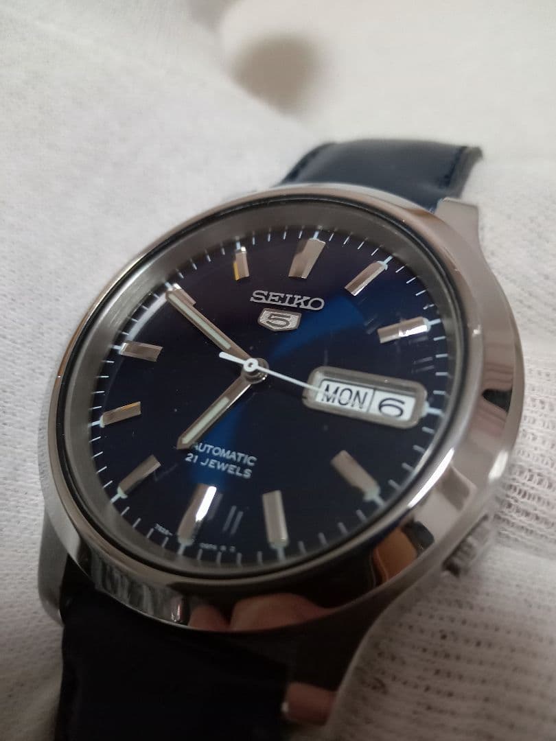 鶴*瓶様 SEIKO5　機械式自動巻　7S26　文字盤ネイビー　牛皮ベルト　美品