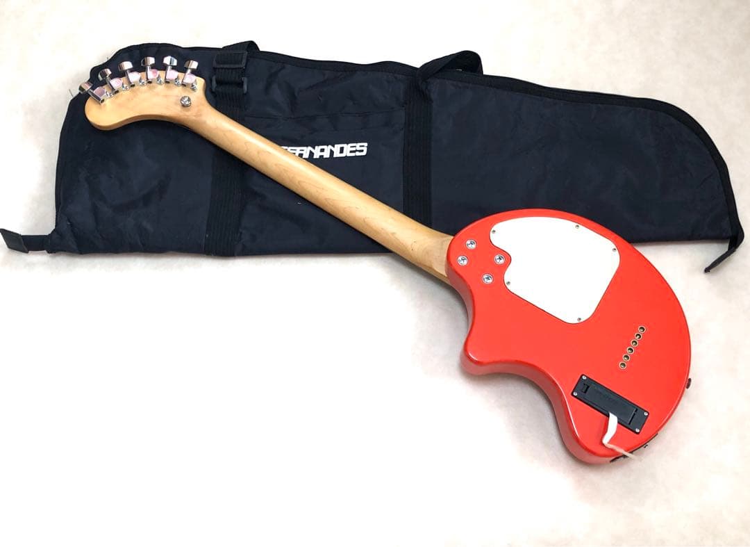 【超美品！】ZO-3 オレンジ アンプ内蔵ミニギター 専用ソフトケース付