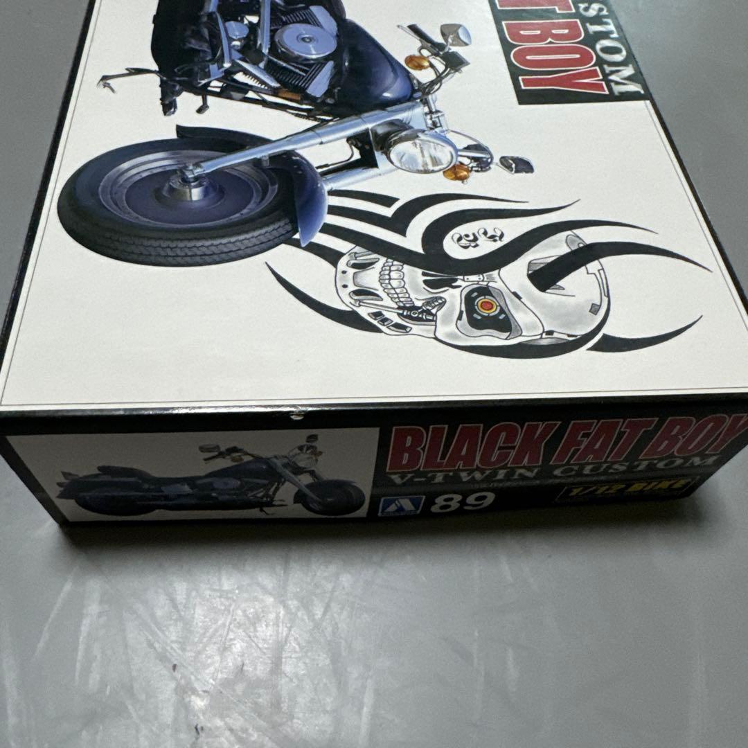 ターミネーターフィギュアとバイク