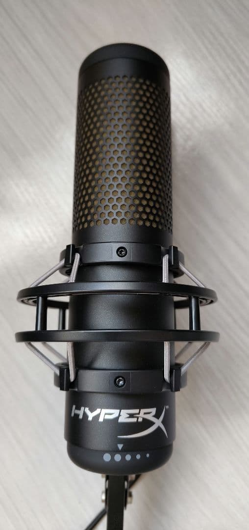 HyperX QuadCast S　マイクアーム付